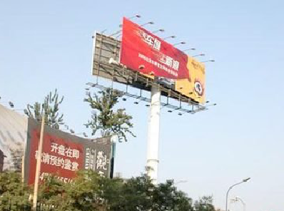 金湖户外广告怎么做才能让人一眼记住？